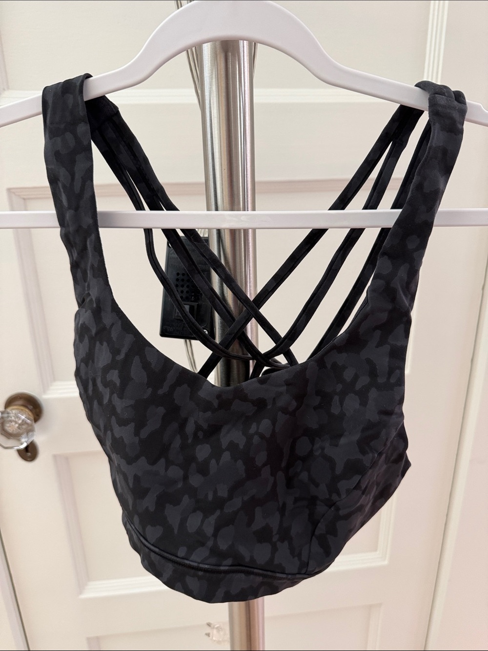 Lululemon black print Free to be Serene C/D cup